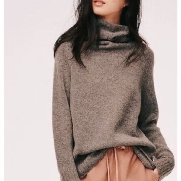 ARITZIA The Group Babaton Merino Wool Turtleneck Sweater Light Grey XS - Picture 1 of 9